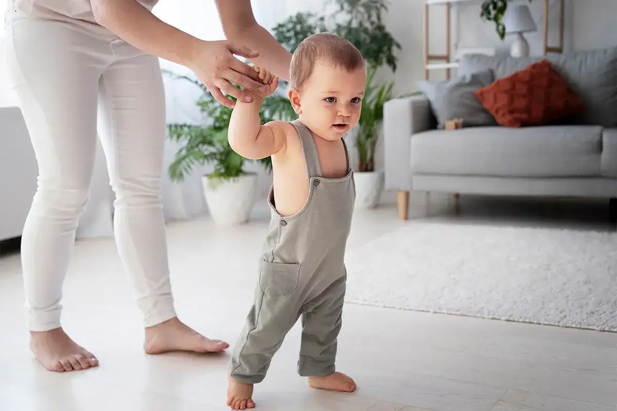 ¿Cuándo empiezan a gatear los bebés? Señales y consejos